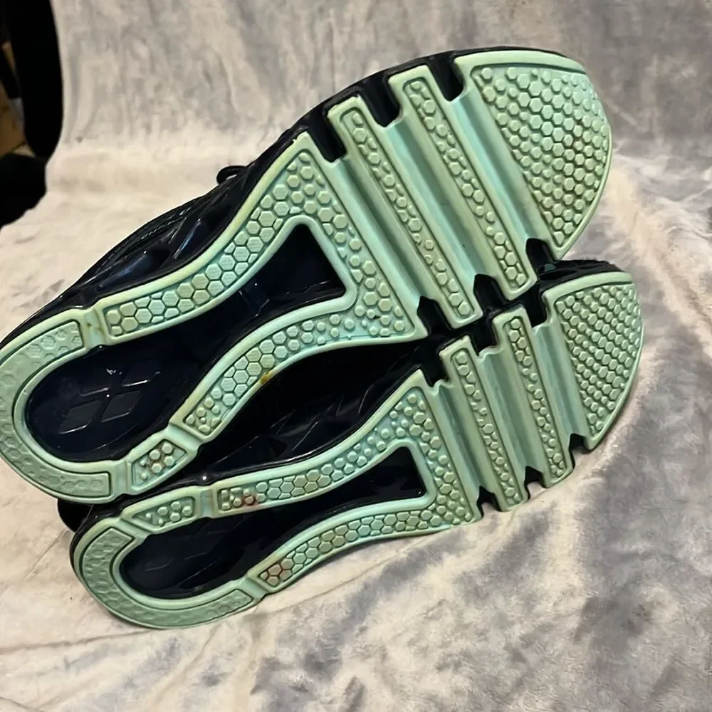 Just So So Men’s Navy Athletic Sneakers